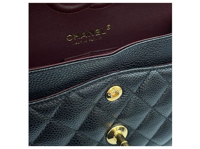 Borsa a spalla Chanel Black Matelassé Nero - vista 10