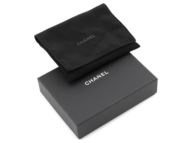 Chanel Matelasse Tri-fold Wallet Black - view 13