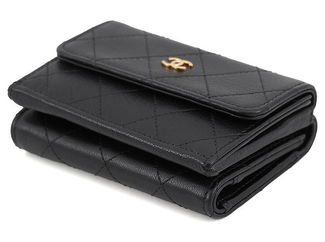 Chanel Matelasse Tri-fold Wallet Black - view 2