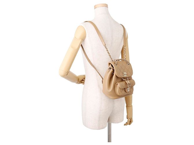 Mochila Chanel Matelassé de piel de cordero Beige - vista 4