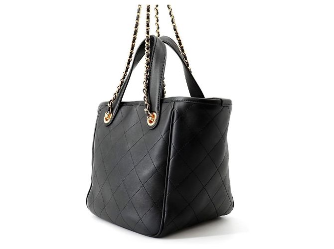 Borsa a tracolla Chanel in vitello nero - vista 2