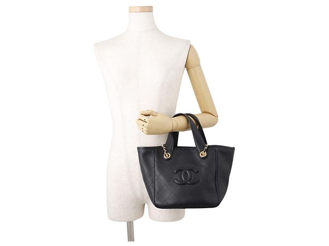 Borsa a tracolla Chanel in vitello nero - vista 4
