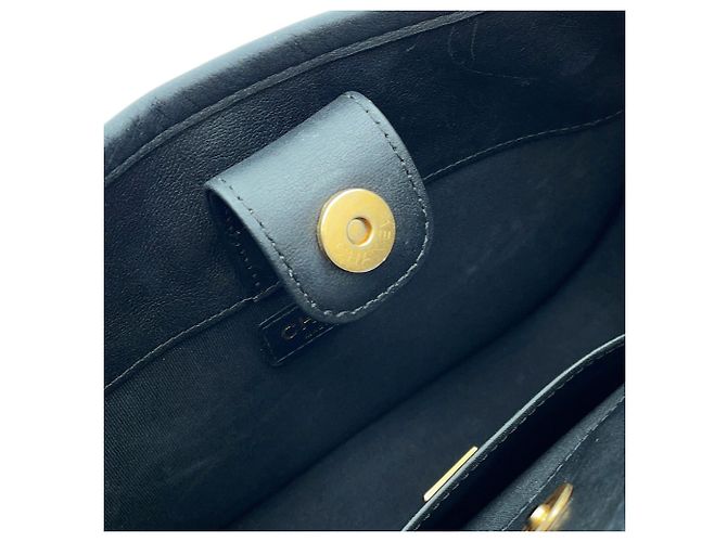 Borsa a tracolla Chanel Matelassé in pelle nera Nero - vista 10