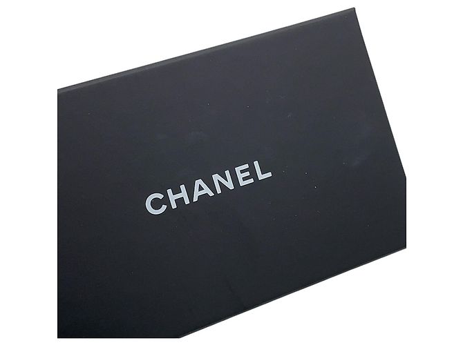 Chanel Matelassé Münzbeutel aus schwarzem Lammleder - Ansicht 7
