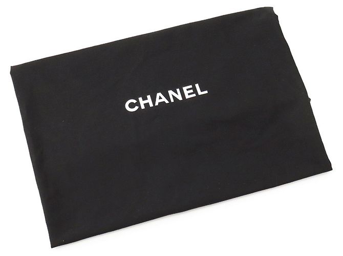 Borsa a tracolla Chanel Matelassé in pelle d'agnello nera Nero - vista 18