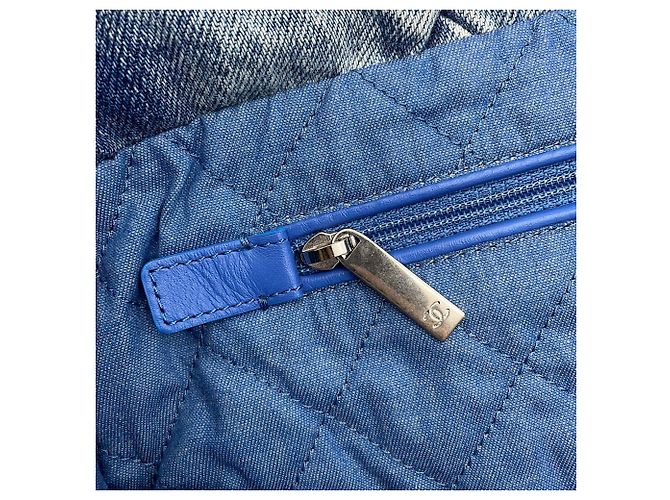 Borsa a tracolla Chanel Matelassé in denim blu - vista 9