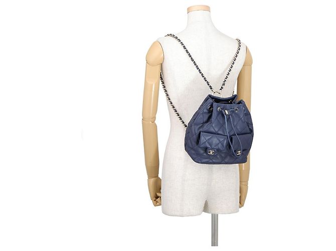 Borsa Chanel Matelassé Navy Blu navy - vista 4