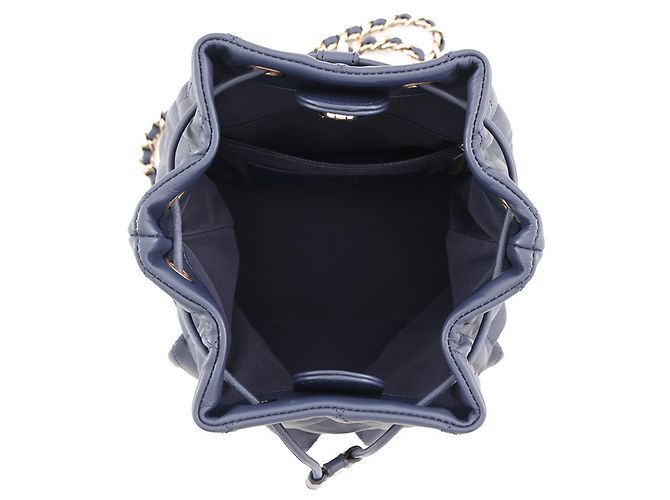 Borsa Chanel Matelassé Navy Blu navy - vista 5