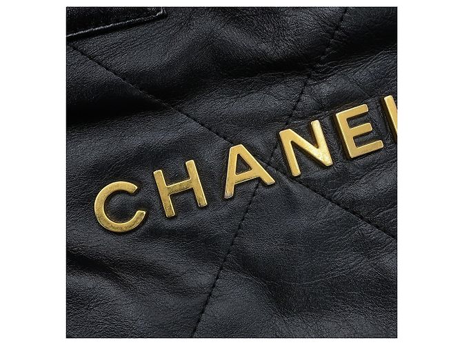 Chanel 22 Borsa a tracolla Chanel Matelassé in nero - vista 10