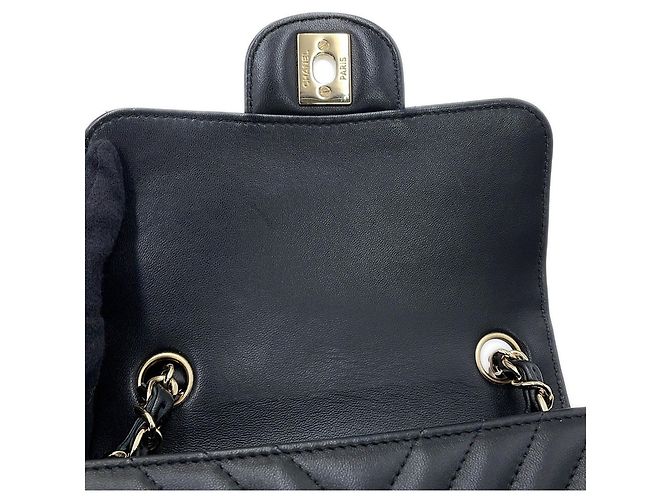 Borsa a tracolla Chanel Chevron Mini in pelle d'agnello Nero - vista 11