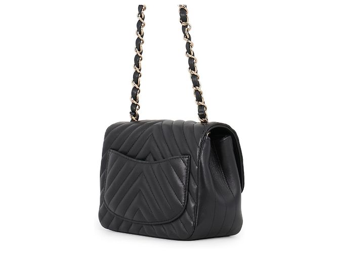 Borsa a tracolla Chanel Chevron Mini in pelle d'agnello Nero - vista 2