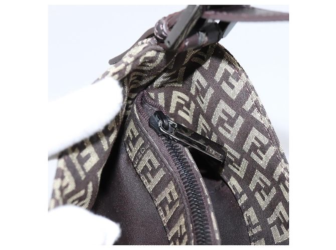 Borsa a tracolla FENDI Zucchino Canvas Mamma Baguette Marrone Argento Auth 204892V - vista 21