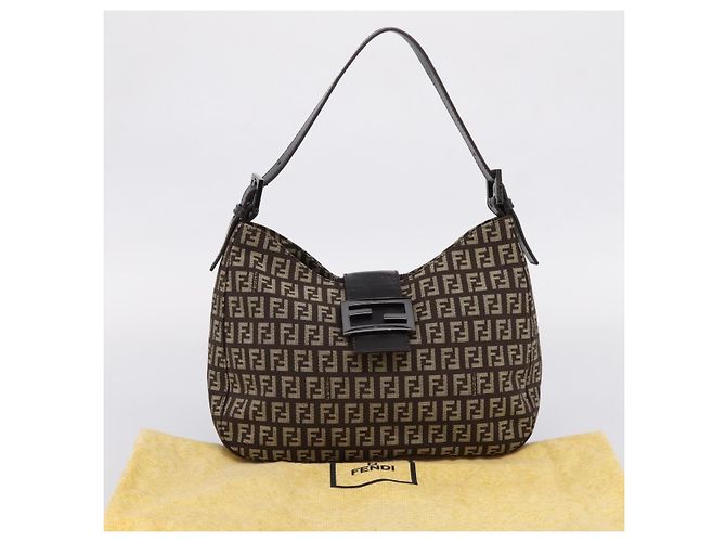 Borsa a tracolla FENDI Zucchino Canvas Mamma Baguette Marrone Argento Auth 204892V - vista 27
