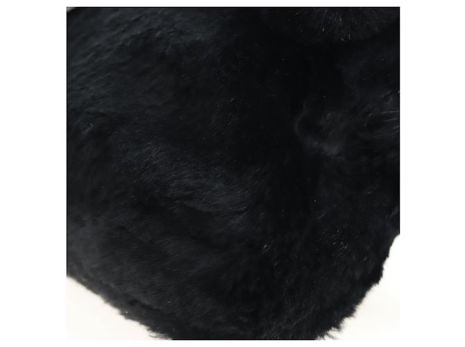 Borsa a tracolla FENDI Mamma Baguette in pelliccia nera Auth 206008SAM Nero - vista 12