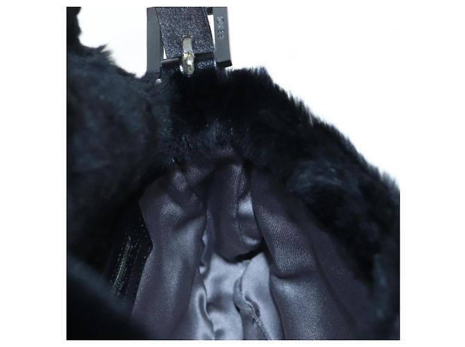 Borsa a tracolla FENDI Mamma Baguette in pelliccia nera Auth 206008SAM Nero - vista 21