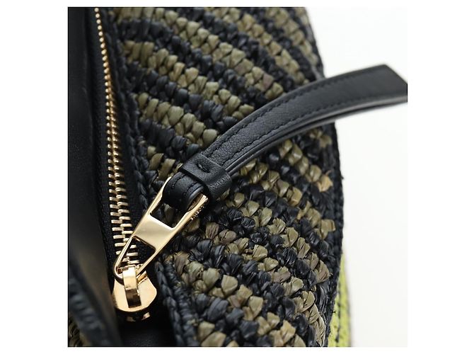 Borsa a mano LOEWE Puzzle Bag Small in pelle Verde Tono Oro Auth 167700SM - vista 21