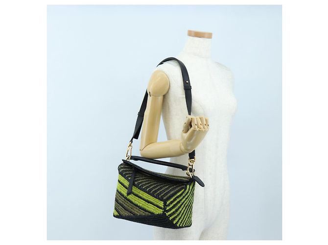 Borsa a mano LOEWE Puzzle Bag Small in pelle Verde Tono Oro Auth 167700SM - vista 26