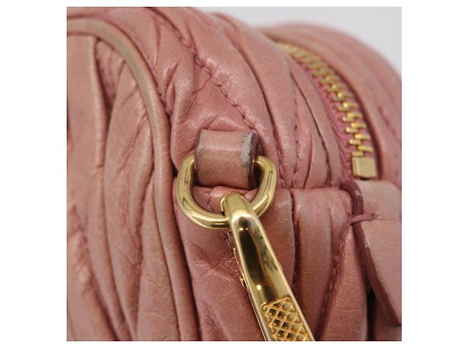 Borsa a tracolla Miu Miu Matelassé Vitellolux Pink Gold Auth 206318A Rosa D'oro - vista 21