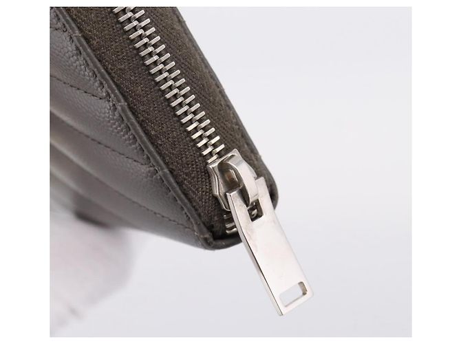 Autre Marque Cartera larga SAINT LAURENT Cassandra de piel gris plata Auth bs37418 Castaño - vista 12