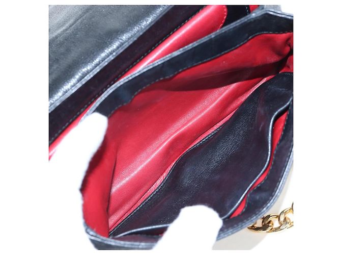 Borsa a tracolla con catena PRADA in pelle nera e oro Auth 202514M Nero D'oro - vista 29