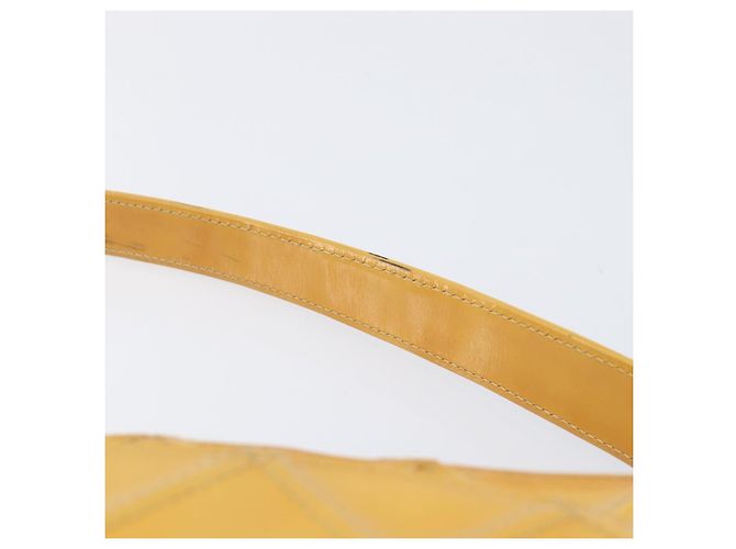 Borsa a tracolla CHANEL Matelasse Pelle verniciata Giallo Argento CC Auth bs37322 - vista 11