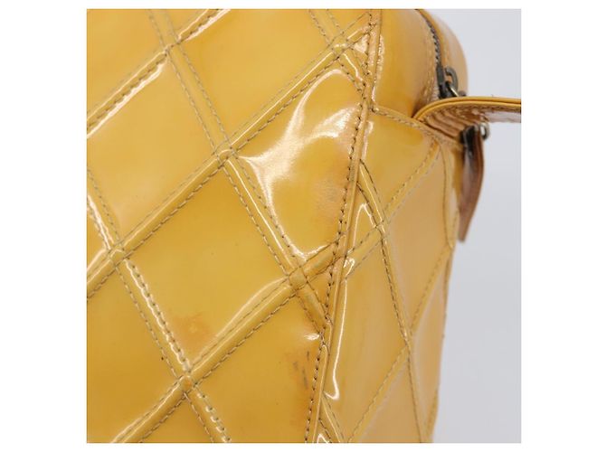 Borsa a tracolla CHANEL Matelasse Pelle verniciata Giallo Argento CC Auth bs37322 - vista 18