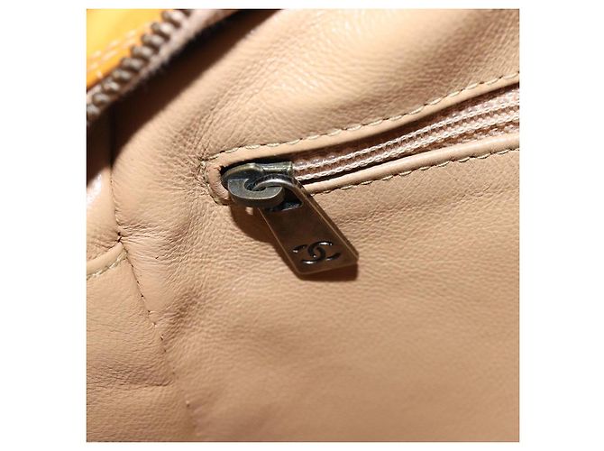 Borsa a tracolla CHANEL Matelasse Pelle verniciata Giallo Argento CC Auth bs37322 - vista 25