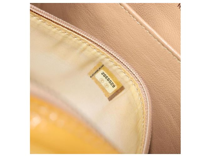 Borsa a tracolla CHANEL Matelasse Pelle verniciata Giallo Argento CC Auth bs37322 - vista 29