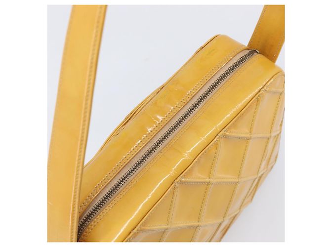Borsa a tracolla CHANEL Matelasse Pelle verniciata Giallo Argento CC Auth bs37322 - vista 6