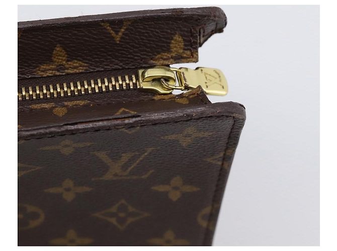 LOUIS VUITTON Monogram Sac Triangle Hand Bag M51360 LV Auth gh2339A - view 18