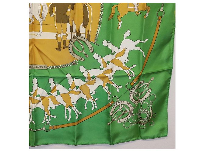 Hermès Foulard HERMES Carre90 "MAN`EGE" Seta Verde Auth bs37309 - vista 10