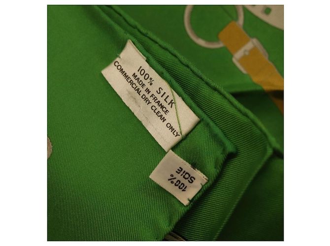 Hermès Foulard HERMES Carre90 "MAN`EGE" Seta Verde Auth bs37309 - vista 16