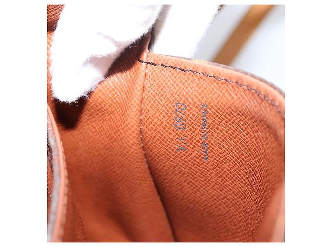LOUIS VUITTON Monogram Saint Cloud PM Shoulder Bag M51244 LV Auth ep16039 Monograma - vista 12