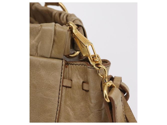 Borsa Miu Miu Vitellolux Matelasse in pelle 2way Beige Gold Auth 206271A D'oro - vista 21
