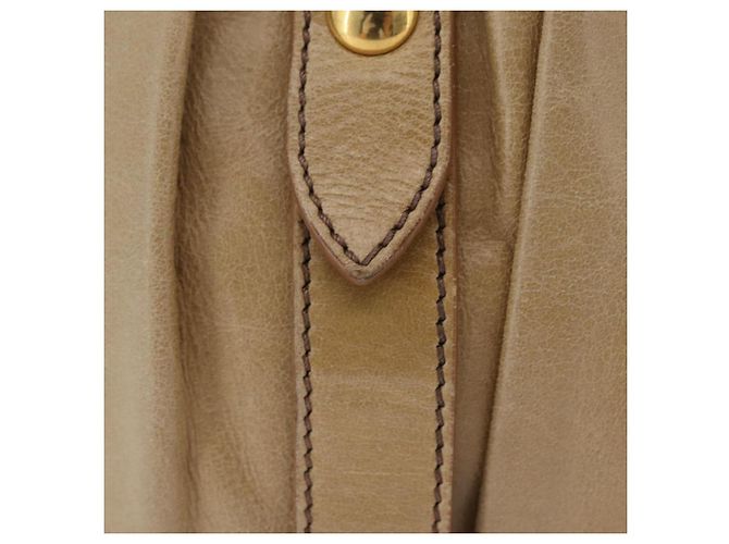 Borsa Miu Miu Vitellolux Matelasse in pelle 2way Beige Gold Auth 206271A D'oro - vista 3
