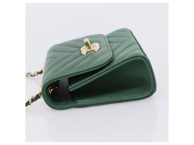 Borsa a tracolla con catena CHANEL V Stitch in pelle d'agnello verde e oro CC Auth 206308SAM D'oro - vista 4