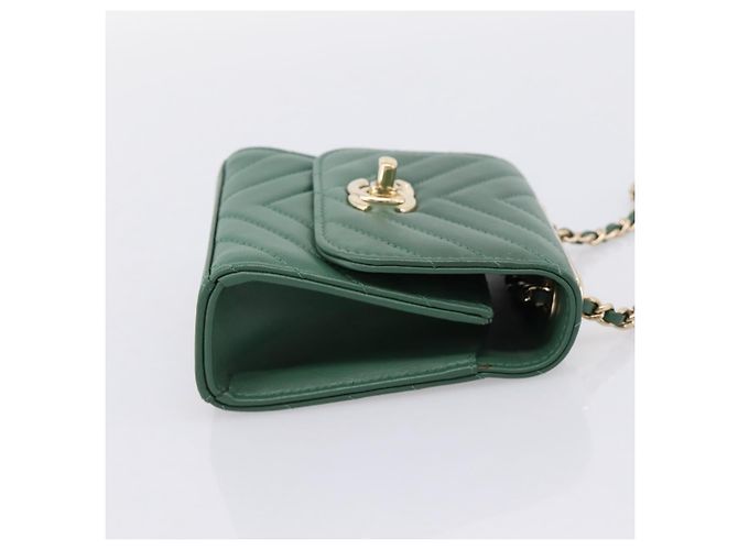 Borsa a tracolla con catena CHANEL V Stitch in pelle d'agnello verde e oro CC Auth 206308SAM D'oro - vista 5