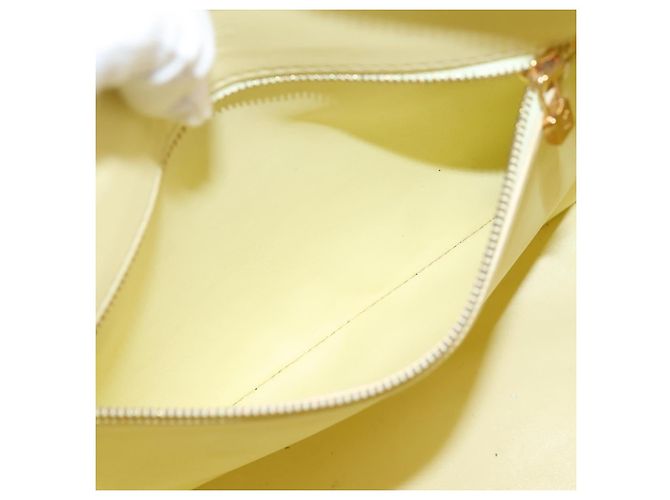 Borsa LOUIS VUITTON Monogram Vernis Houston Lime Yellow M91055 LV Auth ep16061 D'oro - vista 24
