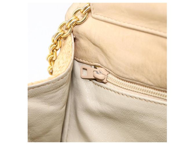Borsa a tracolla CHANEL Matelasse in rafia beige e oro CC Auth bs37394 D'oro - vista 25