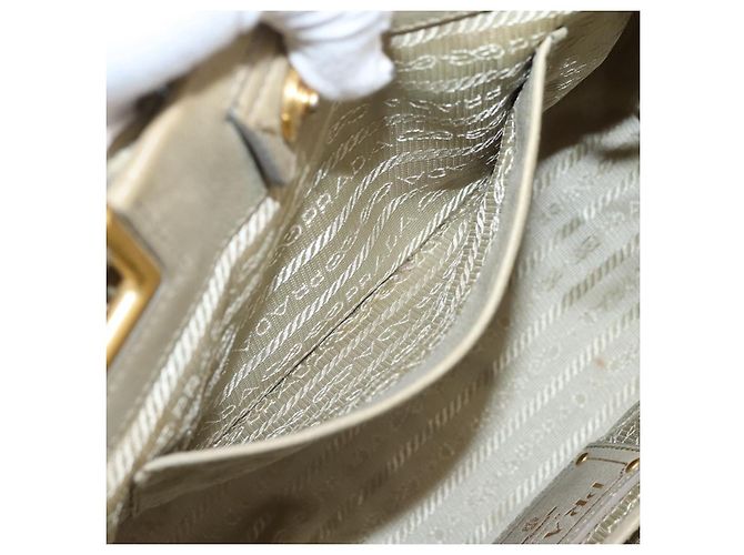 Bolso de mano PRADA de cuero 2way Beige Oro Auth 206241A Dorado - vista 26