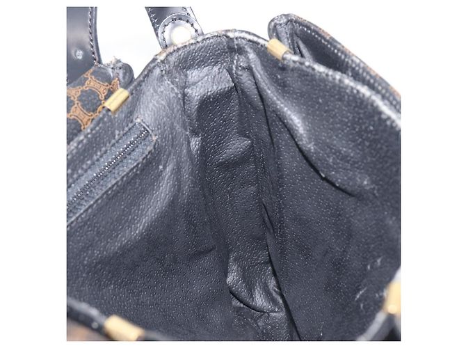 Céline Bolsa de Ombro CELINE Macadam Canvas PVC Leather Black Gold Auth ep16100 Preto Dourado - vista 22