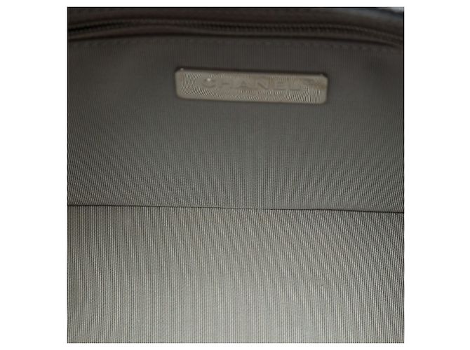 Borsa vanity satchel Chanel Small CC Quilted Metallic Caviar Coco Curve Grigio - vista 4