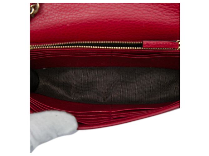 Borsa a tracolla con catena Gucci Interlocking G in pelle di vitello Dollar rossa Rosso - vista 4