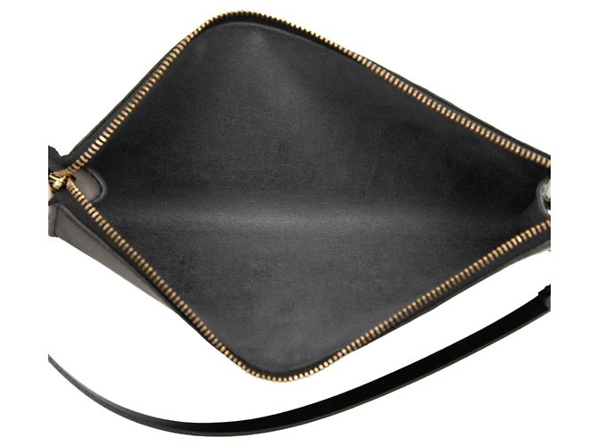 Borsa a tracolla Louis Vuitton Epi Pochette Accessoires Nera Nero - vista 4