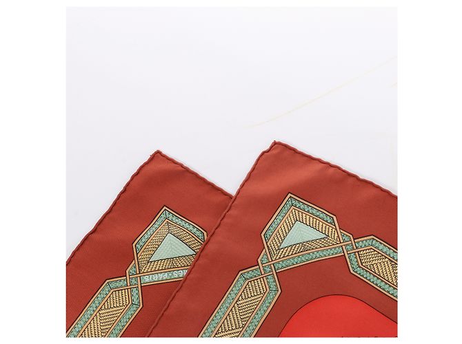 Hermès Carré 90 "CUIRS DU DESERT" Foulard in seta Rosso x Marrone - vista 3