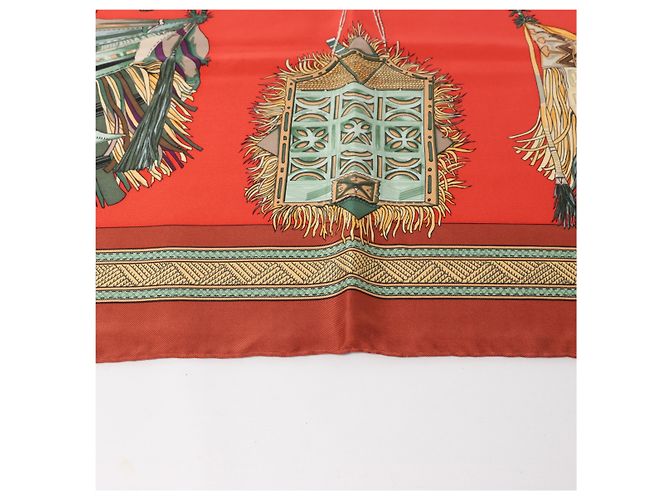 Hermès Carré 90 "CUIRS DU DESERT" Foulard in seta Rosso x Marrone - vista 7