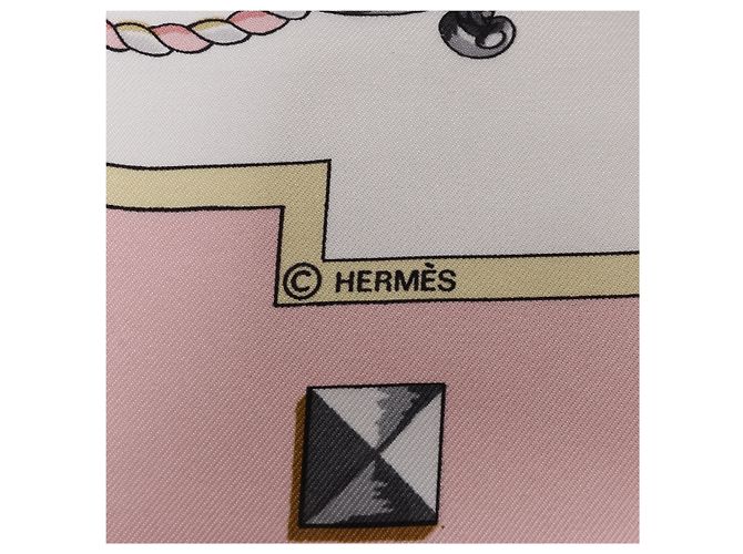 Hermès Carré 90 "LES CLES" Pañuelo de seda en Rosa - vista 9