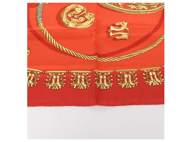 Hermès Carré 90 "LES CAVALIERS D'OR" Foulard di seta Rosso - vista 7