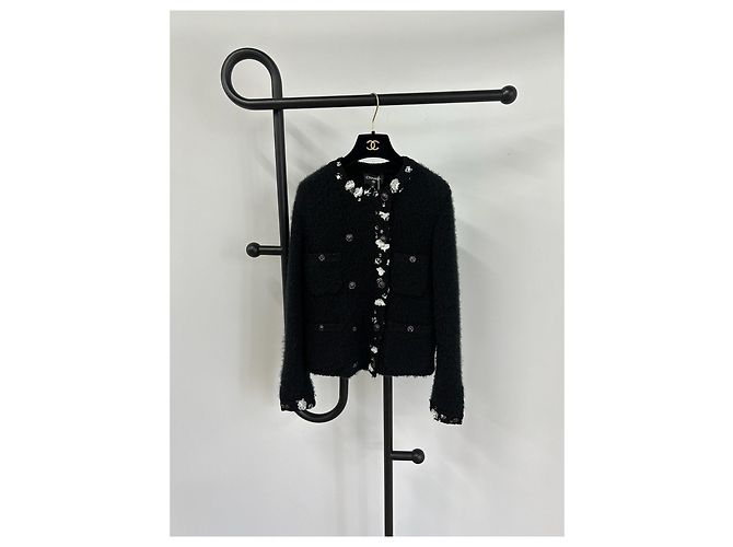 Giacca Chanel in cashmere nero con ricamo camelia Multicolore - vista 2