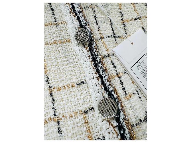 Chaqueta Chanel de Tweed Blanca con Estampado de Robot Multicolor - vista 4